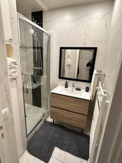 Appartement A 15Min De Paris Drancy Exterior foto